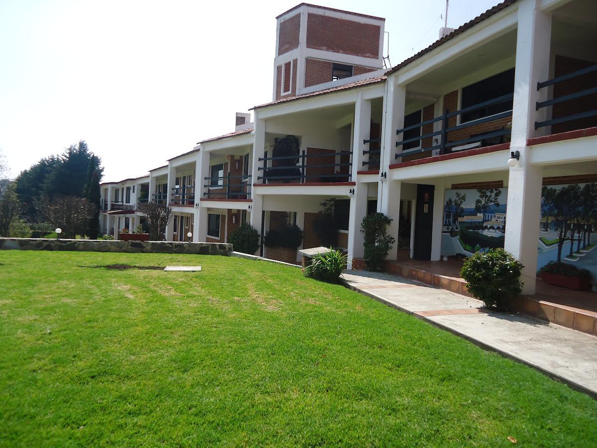Hotel Los Sauces Виля дел Карбон Екстериор снимка